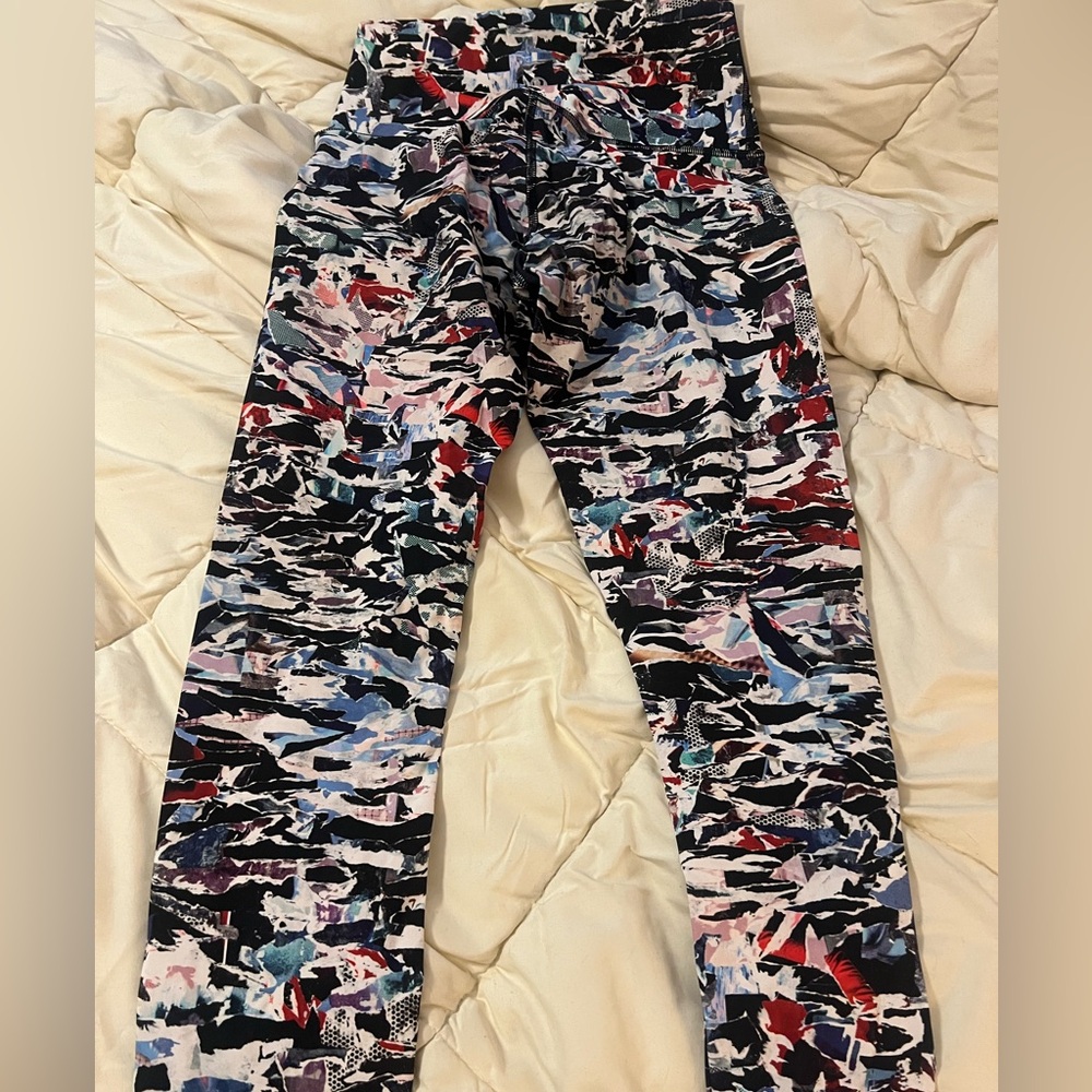Lululemon Abstract Pattern Leggings Sz 4